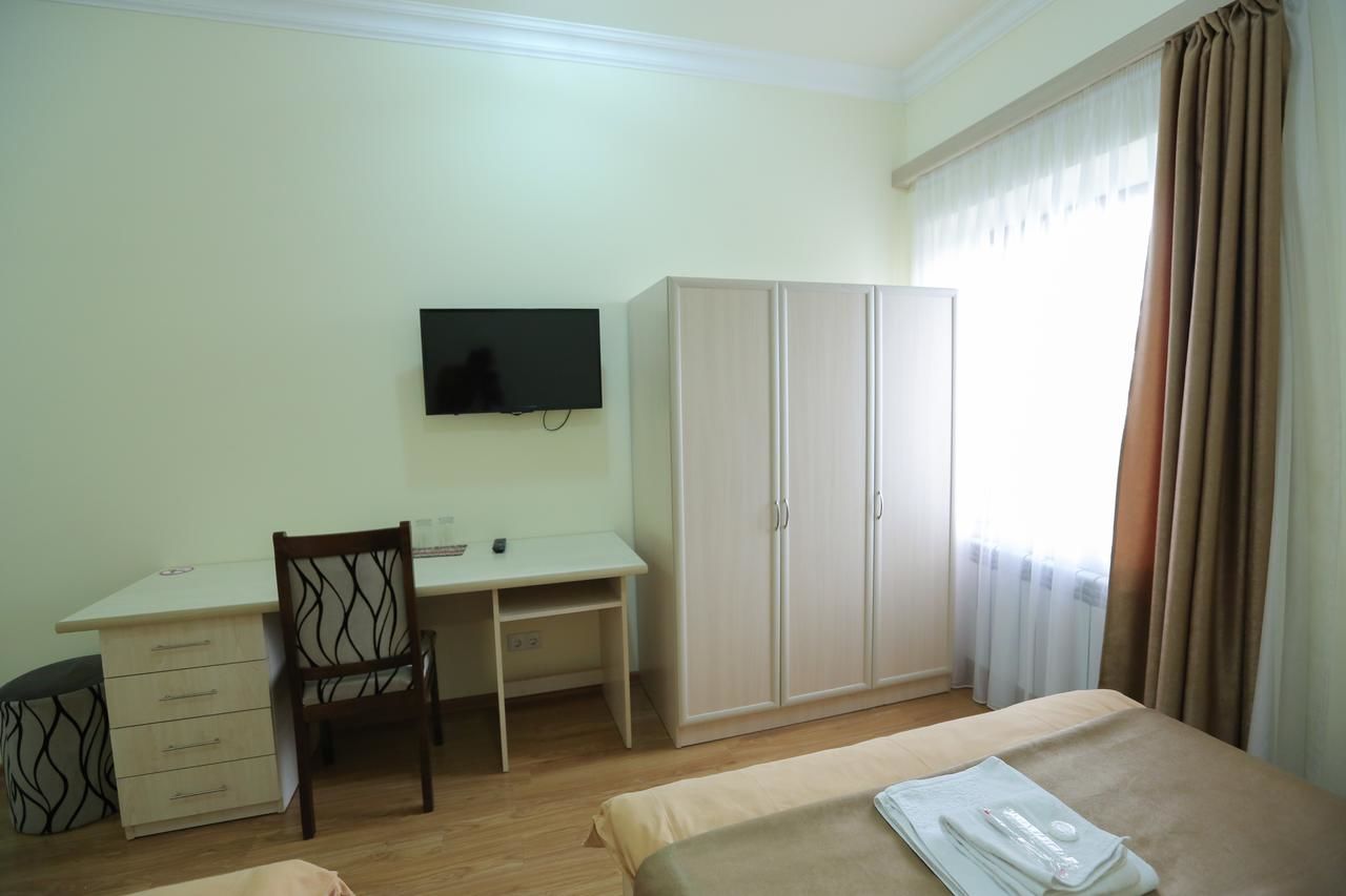 Отель Отель «Арагац» Aragats