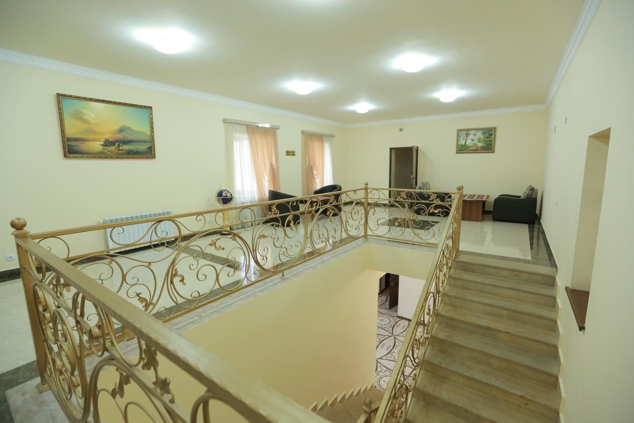 Отель Отель «Арагац» Aragats-28