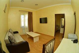 Отель Отель «Арагац» Aragats Двухместный номер Делюкс с 1 кроватью и душем-9